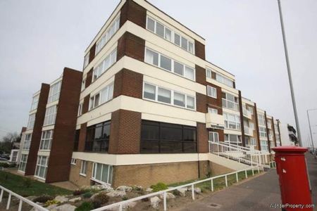 2 bedroom property to rent in Southend On Sea - Photo 3