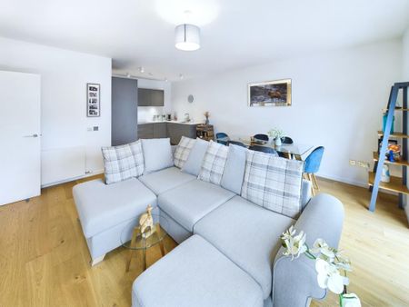 2 bedroom apartment to rent - Photo 4
