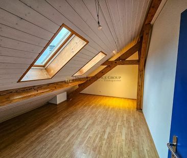 Luminous penthouse apartment house with charm and 165 m² of living ... - Photo 3