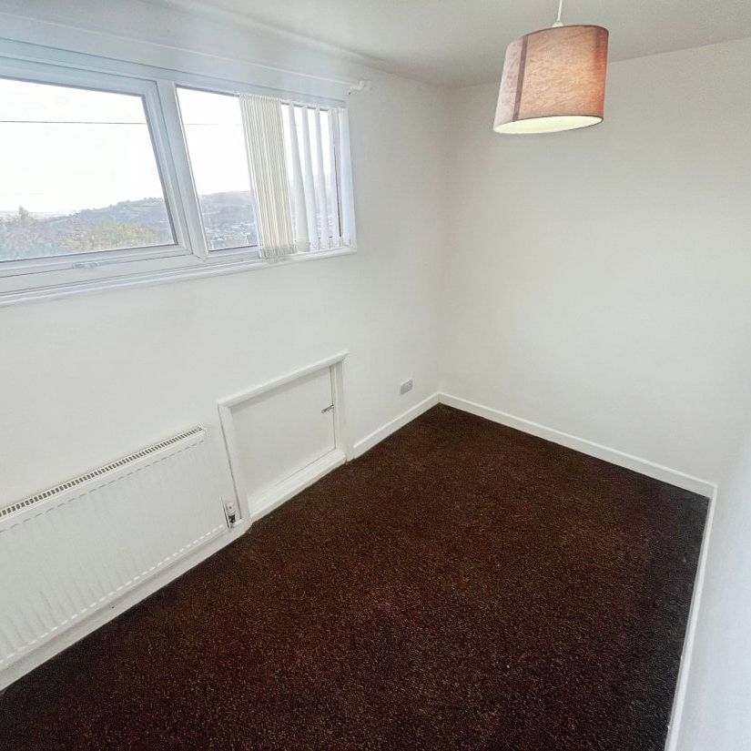 The Links, Trevethin, PONTYPOOL - Photo 1