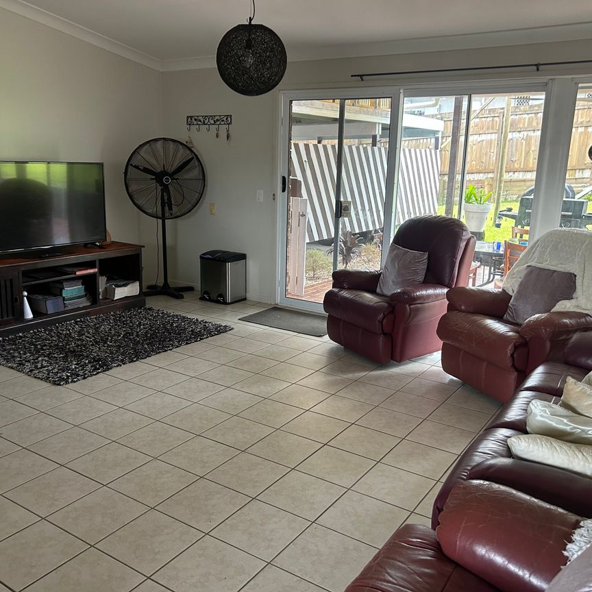 Capalaba - Photo 1