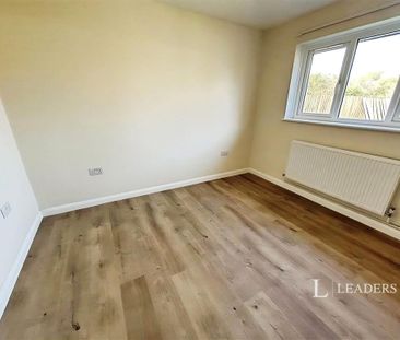 2 bedroom bungalow to rent - Photo 2