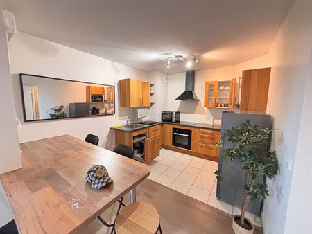 Location Appartement 4 pièces 77m² - Photo 5