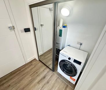 2 bedroom apartment to rent - Photo 6