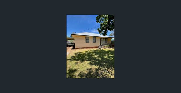 Cute, Charming property located in South Dubbo - Photo 1
