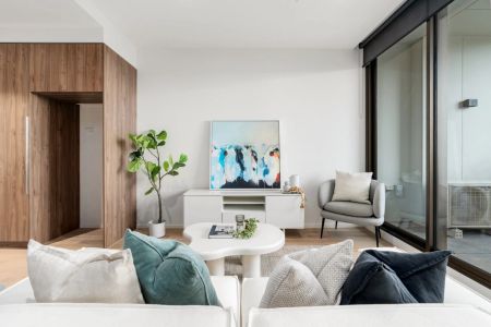 Modern City Living in the Heart of Melbourne - Photo 3