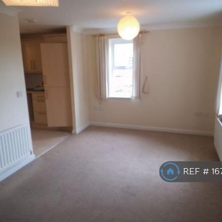 2 bedroom end of terrace house to rent - Photo 1