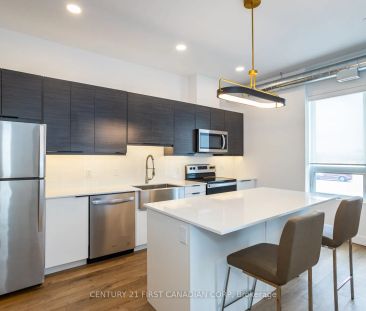 Condo Townhouse For Lease | X8242072 - Photo 1