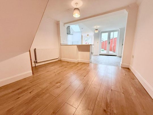 2 bedroom house to rent - Photo 1