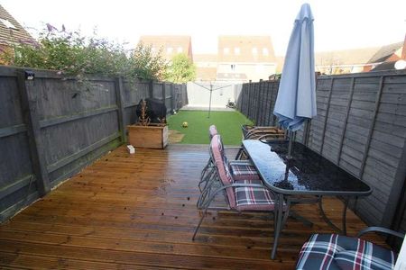 Balata Way, Staffordshire, Burton Upon Trent, DE13 - Photo 2
