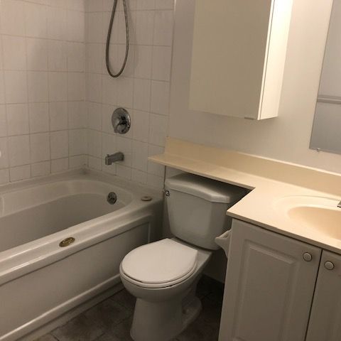 For Lease - 1 Lee Centre Drive Unit# 1810, Toronto, Ontario - Photo 2
