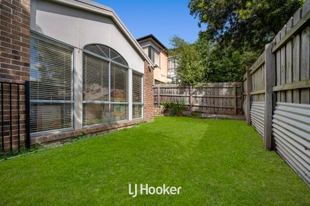 Spacious Family Home with Dual Kitchens & Outdoor Entertaining - Photo 4