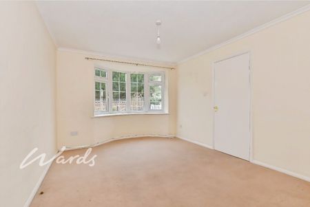 3 bedroom end of terrace house to rent - Photo 2
