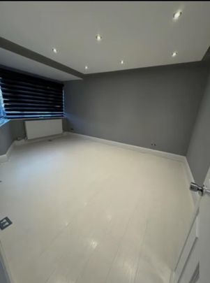 4 bedroom terraced house to rent - Photo 1