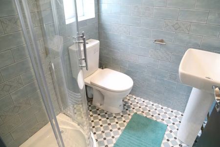 Royal Canal Terrace, Dublin - Photo 5