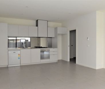 5 Selo Walk, Avondale Heights VIC 3034 - Photo 6