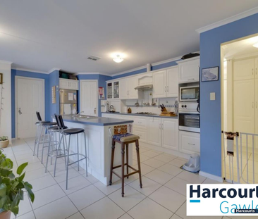 31 Toner Crescent, Evanston Park SA 5116 - Photo 6