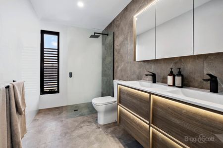 22 Masons Lane, Abbotsford VIC 3067 - House For Rent | Domain - Photo 2