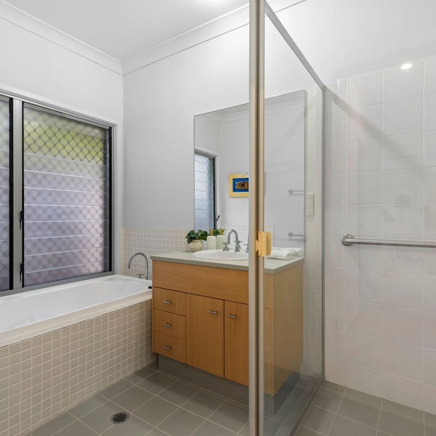 14 Barrington Crescent, Wakerley, Qld 4154 - Photo 1