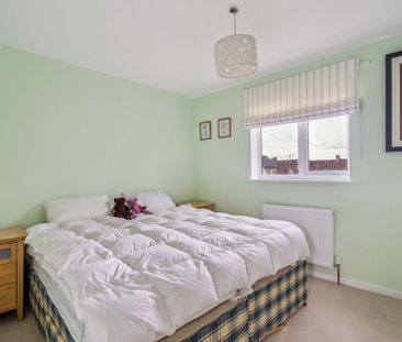 3 bedroom detached house to rent - Photo 4