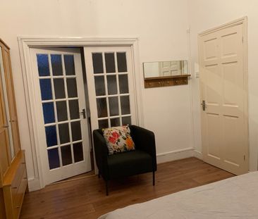 Studio Flat, Queens Road, N11 - Photo 6