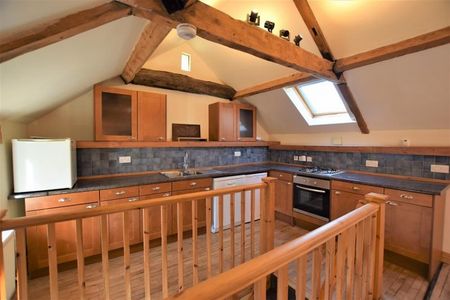 2 Bedroom Detached To Let - Photo 2