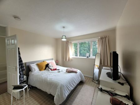 69G Raddlebarn Road - Photo 4