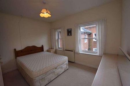 Lady Place Court, Alton, GU34 - Photo 3