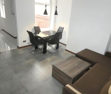 4 bedroom terraced house to rent - Photo 2