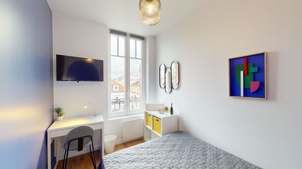 LAON S Roommate 3 Bedrooms at Reims - Photo 1