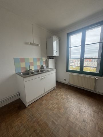 Location Appartement 2 pièces 40m² BOULOGNE SUR MER 62200 - Photo 2