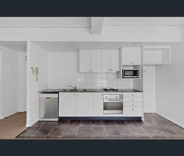 1/7-11 Kennington Road, Camp Hill, Qld 4152 - Photo 1