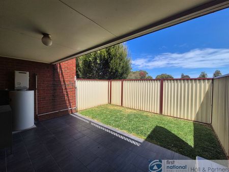 8 / 3a Baileyana Drive, Endeavour Hills - Photo 3