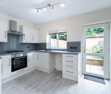 2 bedroom terraced house to rent - Photo 1