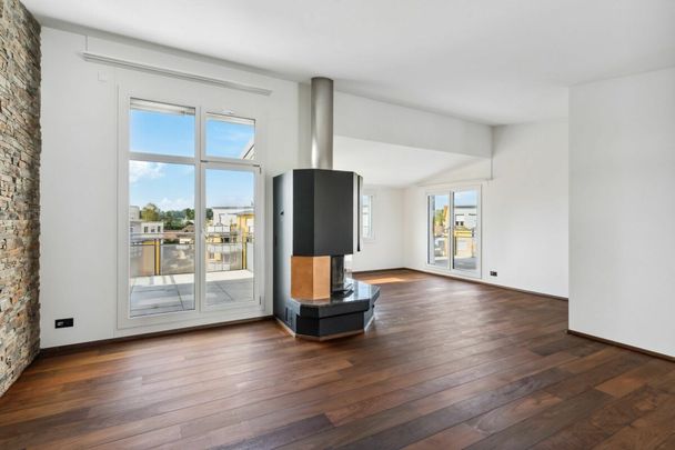 Luxuriöse Attikawohnung mit 4 Terrassen, Cheminée & Weitsicht - Foto 1