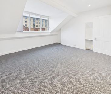 3 bedroom maisonette to rent - Photo 4