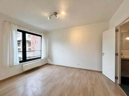 Appartement - à louer - Photo 3