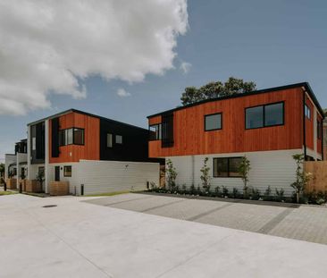 Spacious 2 bed room terrace house in Windy Ridge, 3 properties avai... - Photo 2