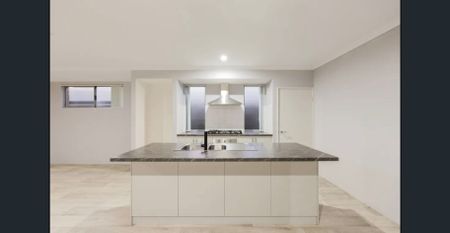 10 Mandalup Road, Haynes - Photo 2