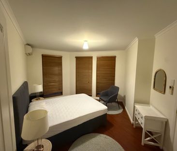 Christies Beach - Photo 3