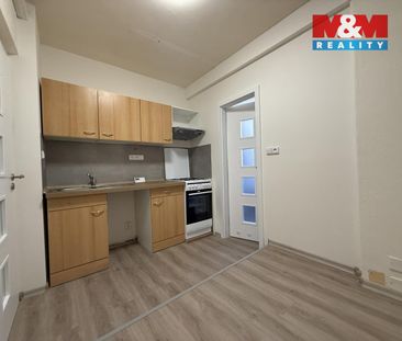 Pronájem bytu 2+1 72 m² - Photo 1