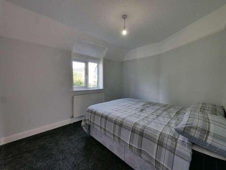 The Whiteway, Cirencester, GL7 - Photo 2