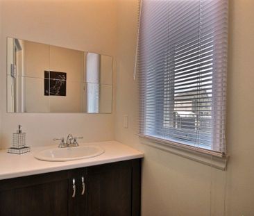 Maison à étages à louer - Brossard (Noms de rues (L)) Maison à étag... - Photo 4