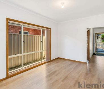 3 bedroom Maisonette home in brilliant location - Photo 2