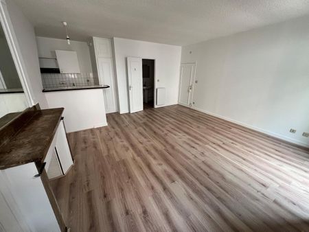 Location Appartement 1 pièce 30m² CLERMONT FERRAND 63000 - Photo 4