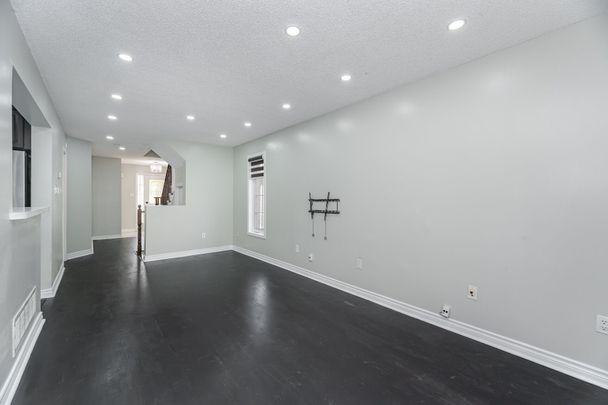 For Lease - 82 Twin Pines Crescent, Brampton, Ontario - Photo 1