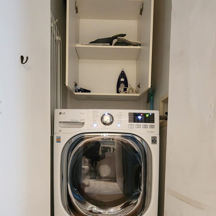 For Lease - 111 Elizabeth Street Unit# 928, Toronto, Ontario - Photo 1