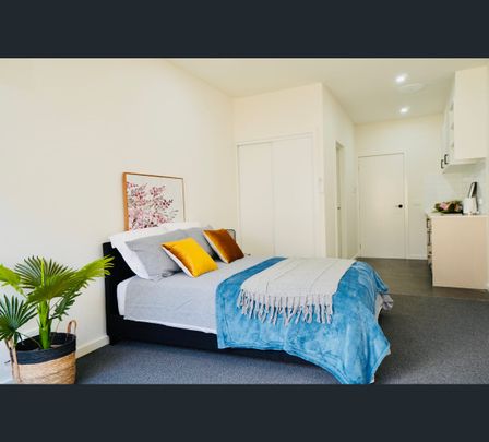 2/19 Centennial Ave, Brunswick West, Vic 3055 - Photo 1