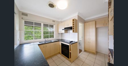 Sunny Top Floor Unit - Photo 4