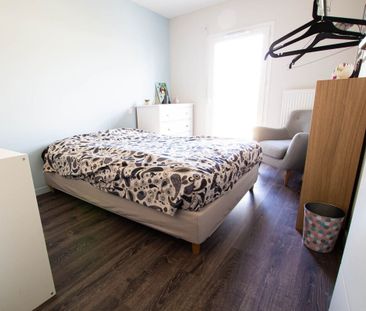 LOCATION CHAMBRE DANS COLOCATION T4 MEUBLE SECTEUR BORDEAUX BASTIDE - Photo 2